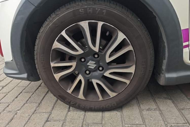 Used Suzuki Swift 2014 1.5L Automatic Fashion Edition Left Front Wheel Hub