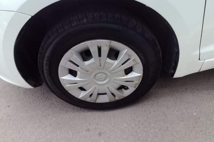 Used Suzuki Swift 2014 1.3L Manual Standard Edition Left Front Wheel Hub