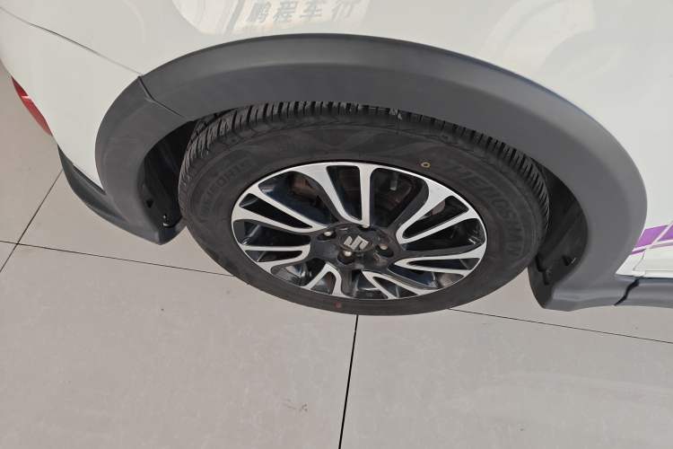 Used Suzuki Swift 2014 1.5L Automatic Fashion Edition Left Front Wheel Hub