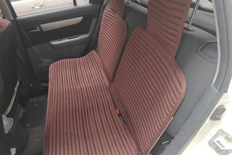 Used Suzuki Swift 2014 1.5L Automatic Fashion Edition Left Rear Seat