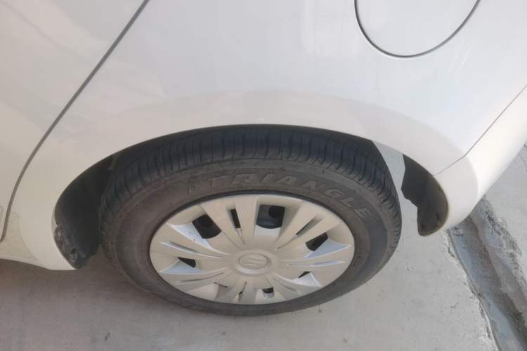 Used Suzuki Swift 2014 1.3L Manual Standard Edition Left Rear Wheel Hub