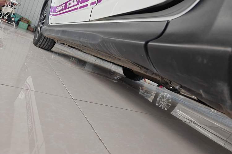 Used Suzuki Swift 2014 1.5L Automatic Fashion Edition Left Side Sill