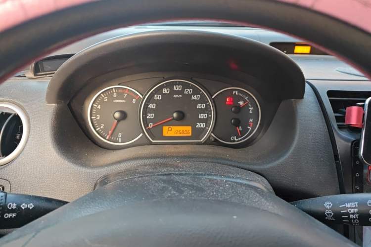 Used Suzuki Swift 2014 1.5L Automatic Fashion Edition Odometer Close Up