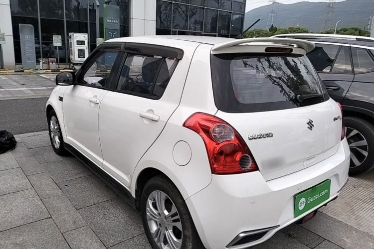 Used Suzuki Swift 2014 1.5L Automatic Fashion Edition Rear Left 45 Deg