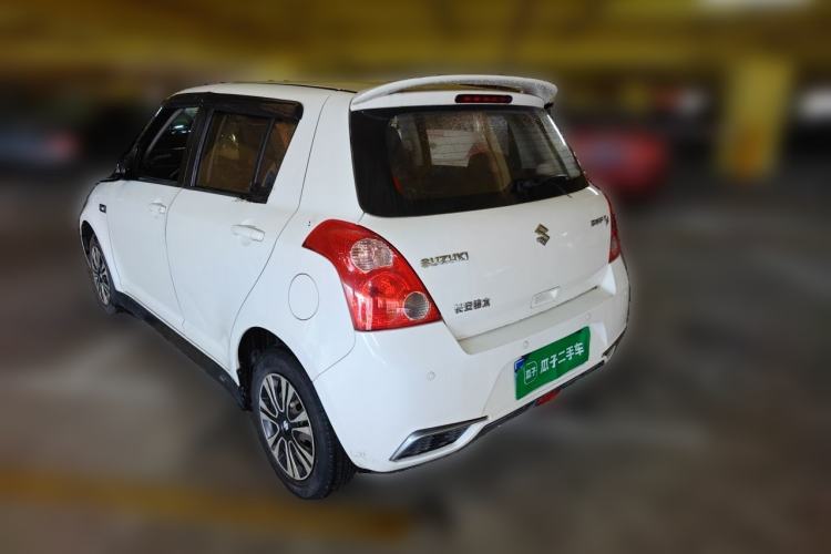 Used Suzuki Swift 2014 1.5L Manual Fashion Edition Rear Left 45 Deg