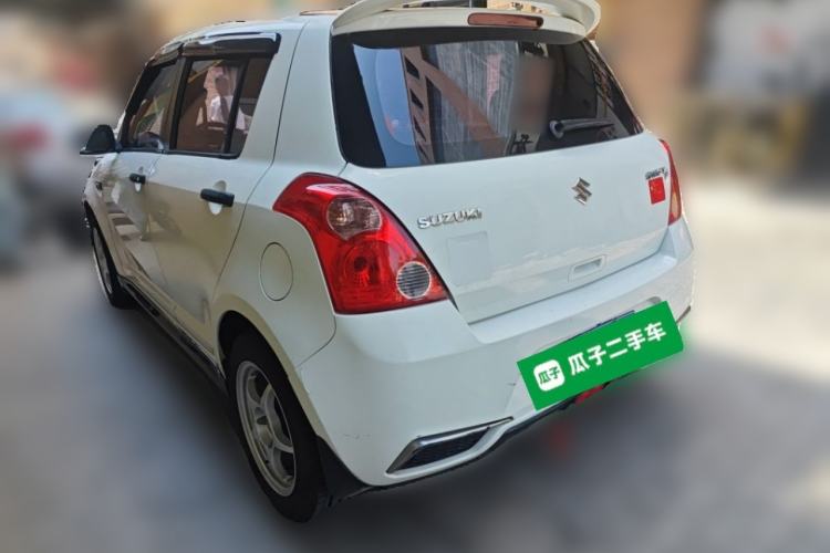 Used Suzuki Swift 2014 1.5L Manual Fashion Edition Rear Left 45 Deg