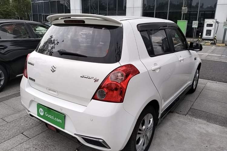 Used Suzuki Swift 2014 1.5L Automatic Fashion Edition Rear Right 45 Deg