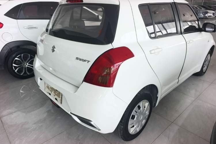 Used Suzuki Swift 2014 1.3L Manual Standard Edition Rear Right 45 Deg
