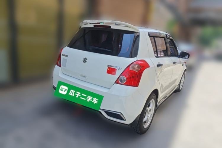 Used Suzuki Swift 2014 1.5L Manual Fashion Edition Rear Right 45 Deg