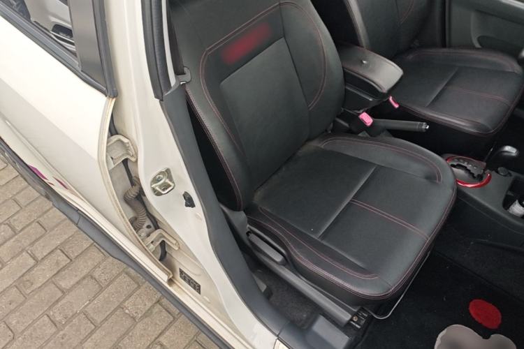 Used Suzuki Swift 2014 1.5L Automatic Fashion Edition Right Front Seat