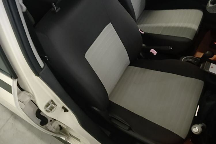 Used Suzuki Swift 2014 1.5L Automatic Fashion Edition Right Front Seat