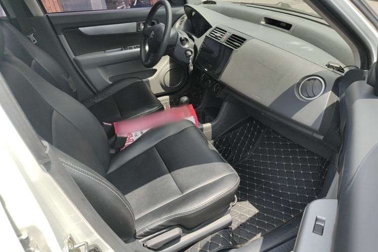 Used Suzuki Swift 2014 1.5L Automatic Fashion Edition Right Front Seat