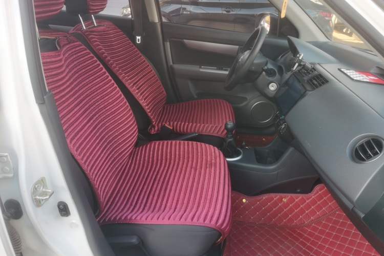 Used Suzuki Swift 2014 1.3L Manual Standard Edition Right Front Seat