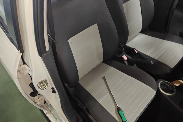 Used Suzuki Swift 2014 1.5L Automatic Fashion Edition Right Front Seat