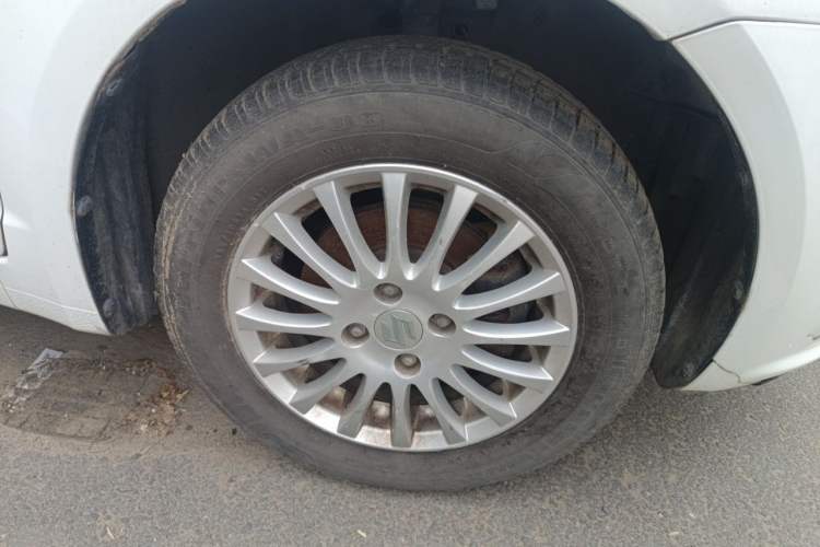 Used Suzuki Swift 2014 1.3L Manual Standard Edition Right Front Wheel Hub