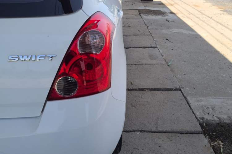 Used Suzuki Swift 2014 1.5L Automatic Fashion Edition Right Rear Taillight