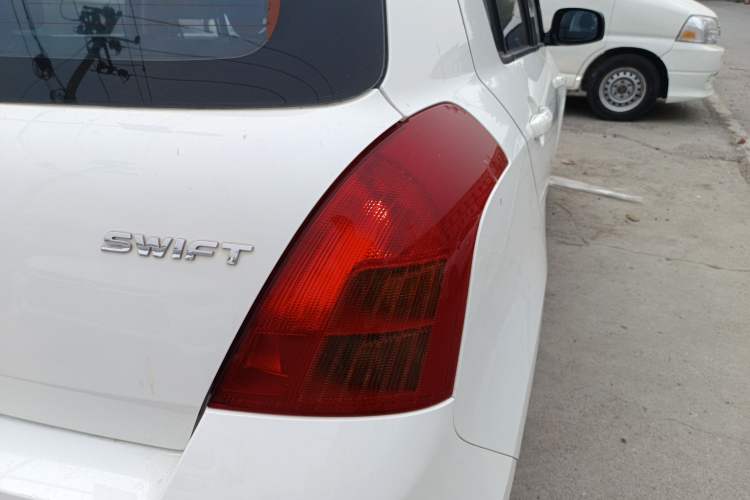 Used Suzuki Swift 2014 1.3L Manual Standard Edition Right Rear Taillight