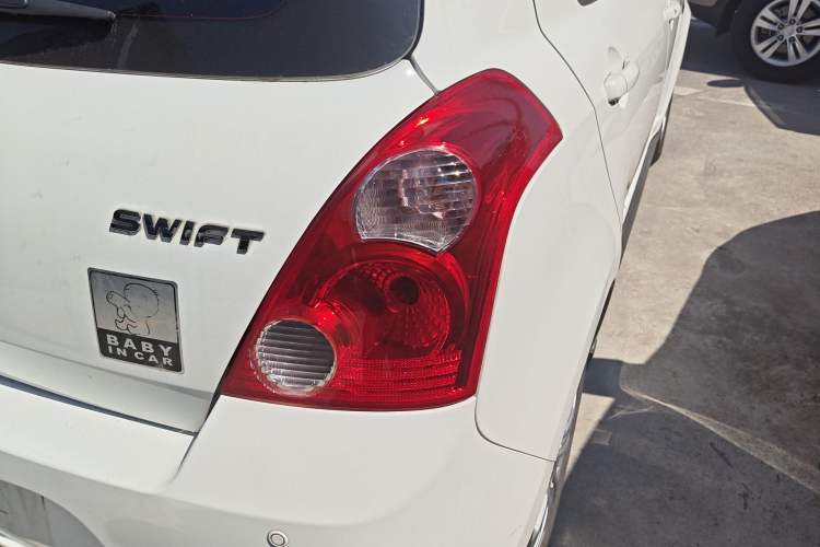 Used Suzuki Swift 2014 1.5L Automatic Fashion Edition Right Rear Taillight