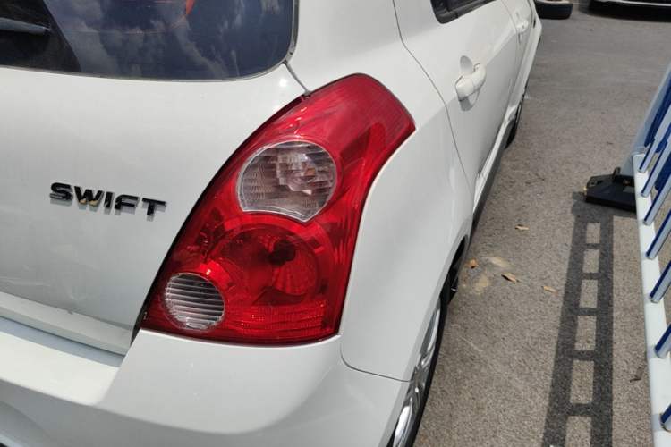 Used Suzuki Swift 2014 1.5L Automatic Fashion Edition Right Rear Taillight