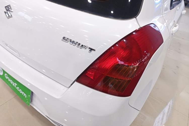 Used Suzuki Swift 2014 1.3L Manual Standard Edition Right Rear Taillight