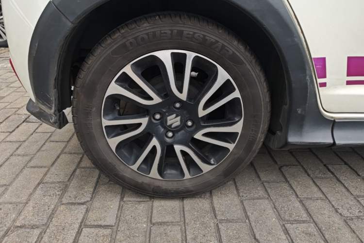 Used Suzuki Swift 2014 1.5L Automatic Fashion Edition Right Rear Wheel Hub