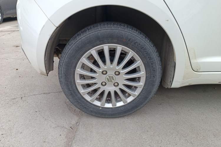 Used Suzuki Swift 2014 1.3L Manual Standard Edition Right Rear Wheel Hub