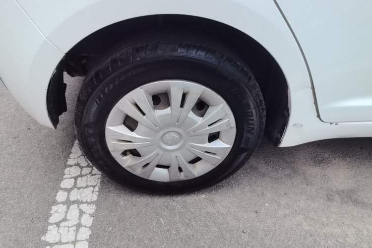 Used Suzuki Swift 2014 1.3L Manual Standard Edition Right Rear Wheel Hub