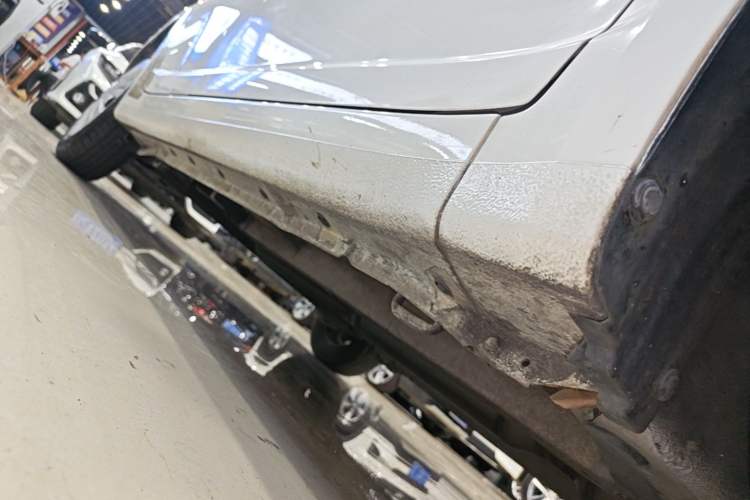Used Suzuki Swift 2014 1.3L Manual Standard Edition Right Side Sill