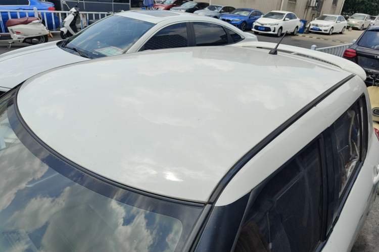 Used Suzuki Swift 2014 1.5L Automatic Fashion Edition Roof