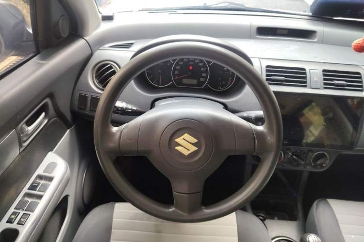 Used Suzuki Swift 2014 1.3L Manual Standard Edition Steering Wheel