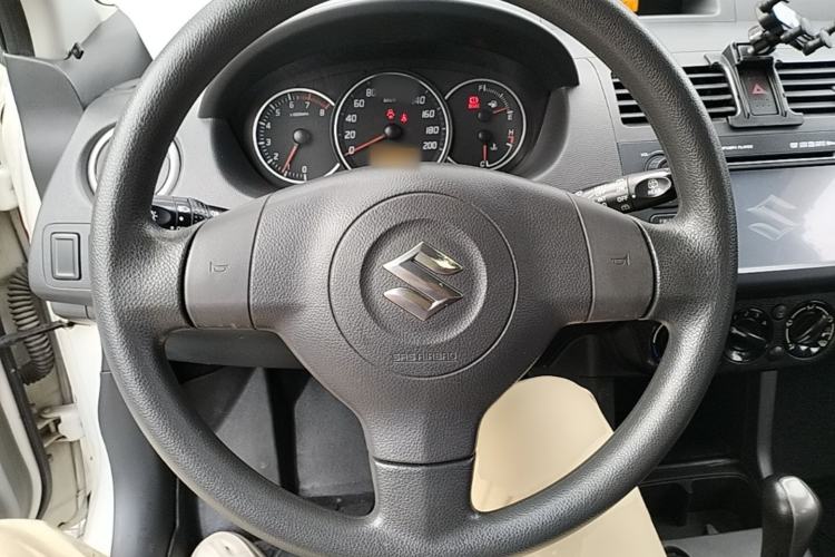 Used Suzuki Swift 2014 1.5L Automatic Fashion Edition Steering Wheel