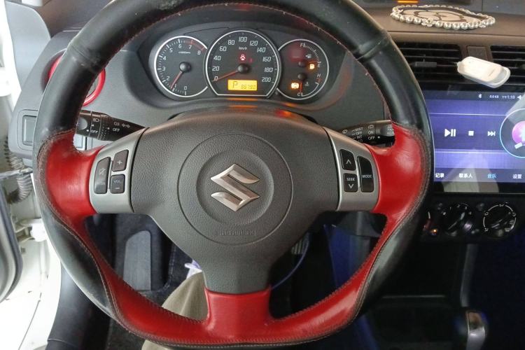 Used Suzuki Swift 2014 1.5L Automatic Fashion Edition Steering Wheel