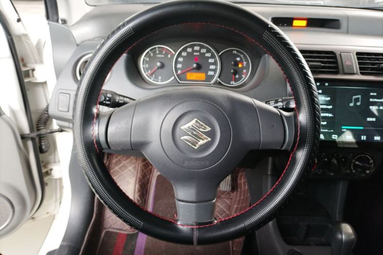 Used Suzuki Swift 2014 1.5L Automatic Fashion Edition Steering Wheel