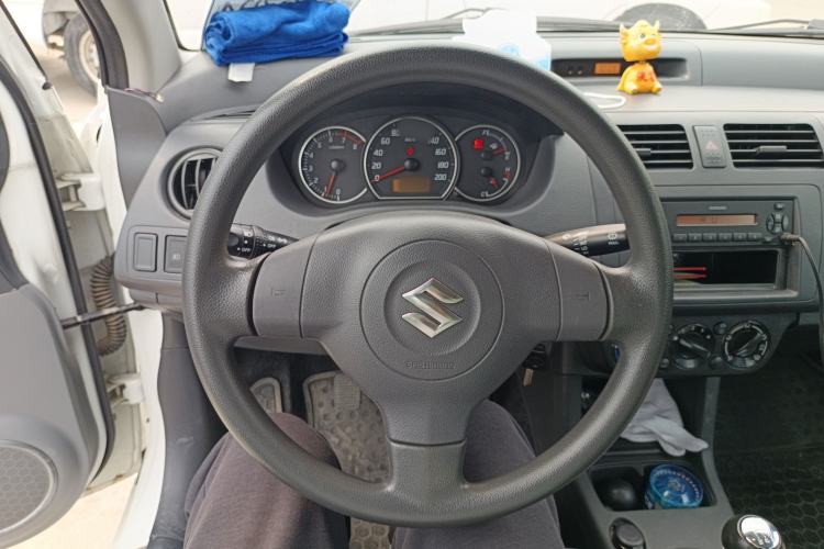 Used Suzuki Swift 2014 1.3L Manual Standard Edition Steering Wheel