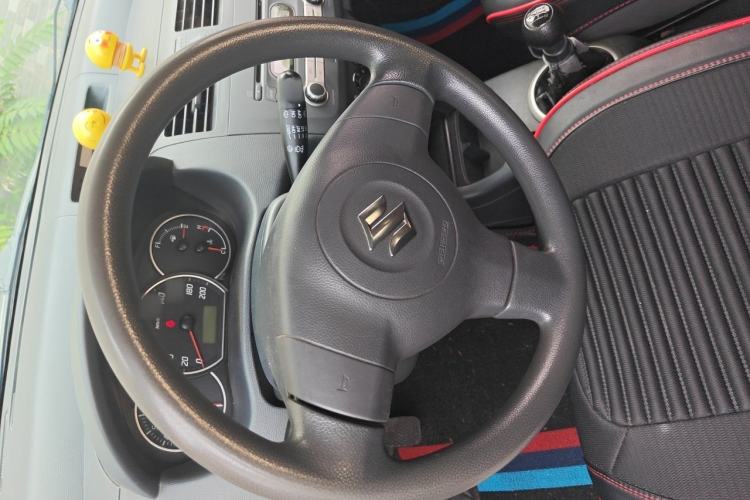 Used Suzuki Swift 2014 1.5L Manual Fashion Edition Steering Wheel