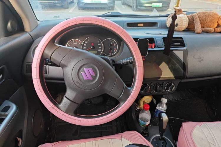Used Suzuki Swift 2014 1.5L Automatic Fashion Edition Steering Wheel