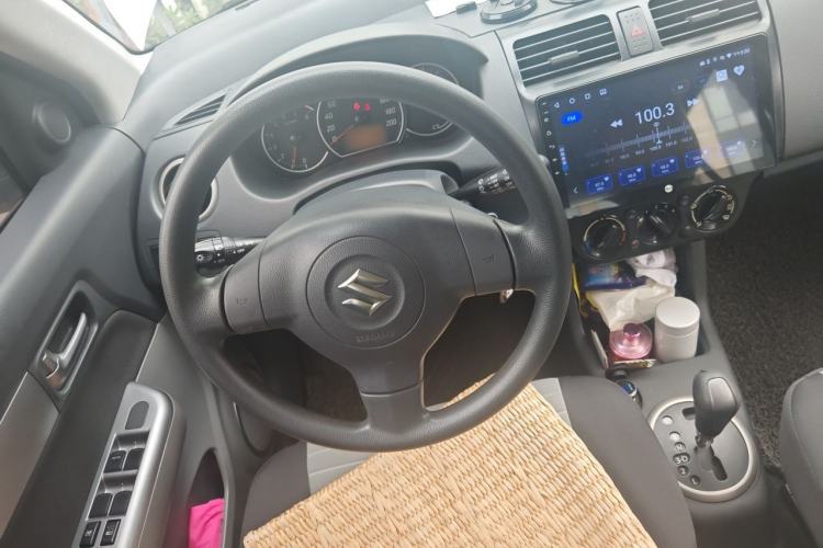 Used Suzuki Swift 2014 1.5L Automatic Fashion Edition Steering Wheel