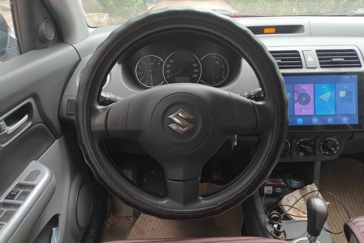Used Suzuki Swift 2014 1.5L Automatic Fashion Edition Steering Wheel
