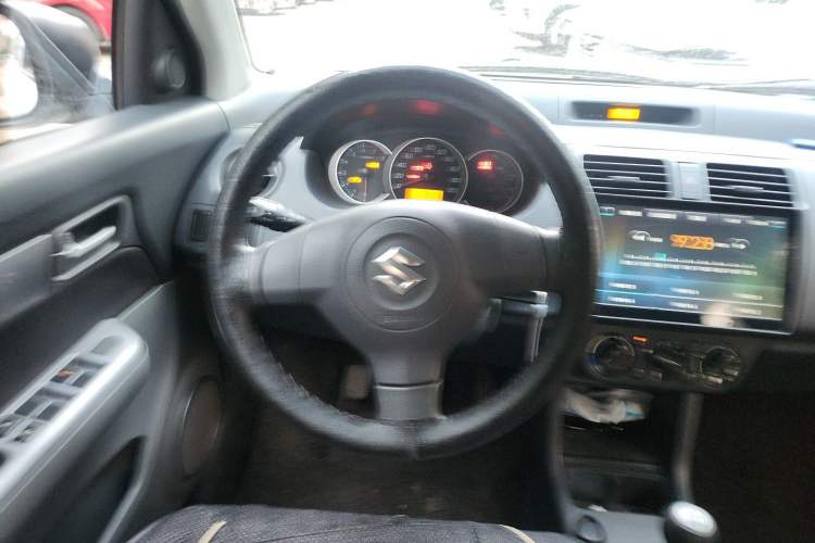 Used Suzuki Swift 2014 1.3L Manual Standard Edition Steering Wheel