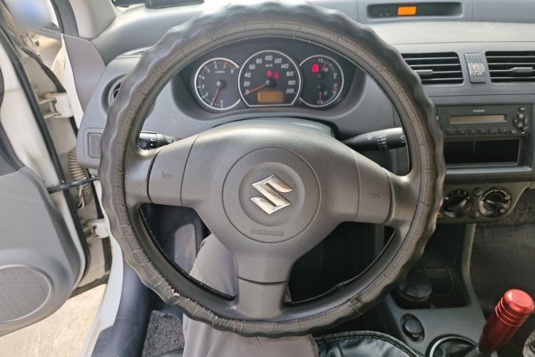 Used Suzuki Swift 2014 1.3L Manual Standard Edition Steering Wheel