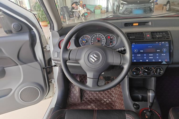 Used Suzuki Swift 2014 1.5L Automatic Fashion Edition Steering Wheel