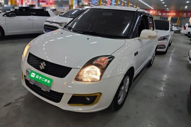 Suzuki Swift 2014 1.5L Automatic Fashion Edition مستعملة