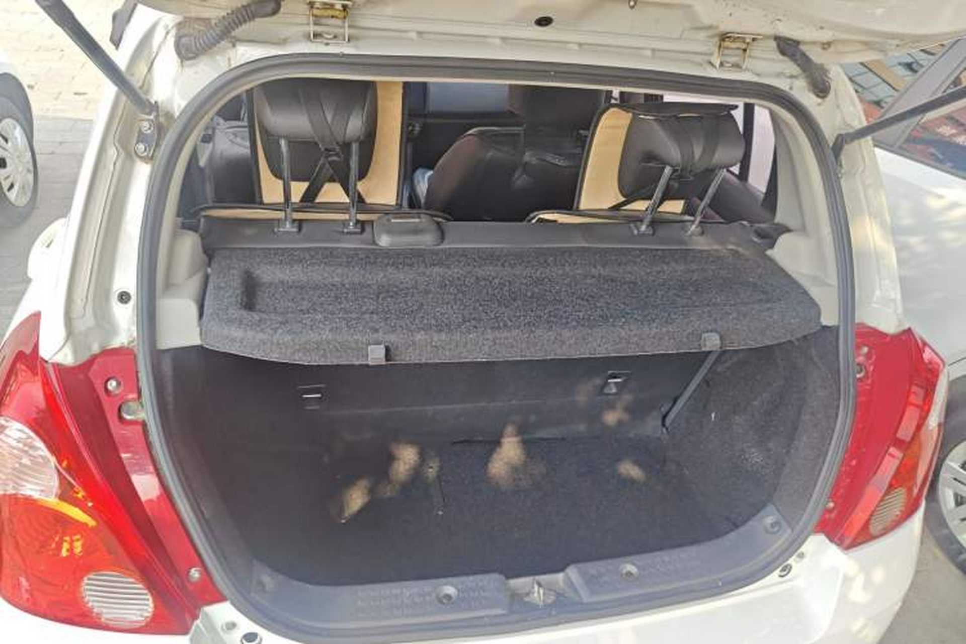Used Suzuki Swift 2014 1.5L Automatic Fashion Edition Trunk