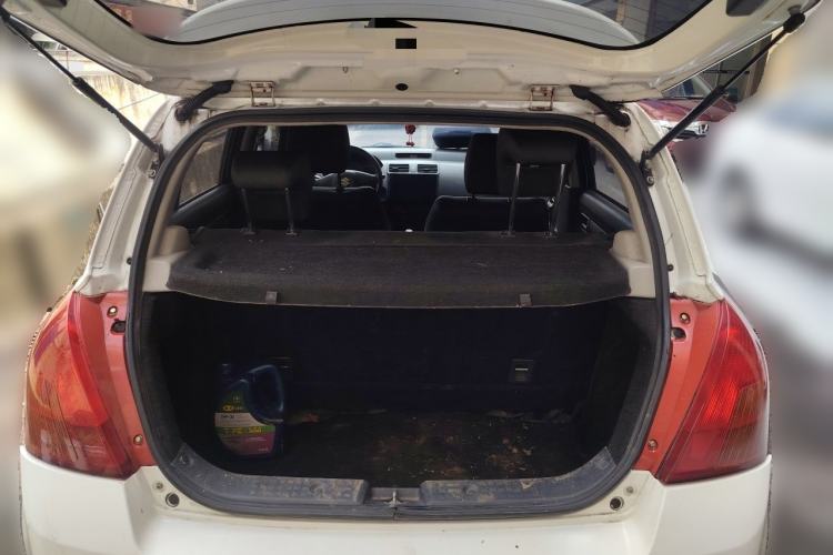 Used Suzuki Swift 2014 1.3L Manual Standard Edition Trunk