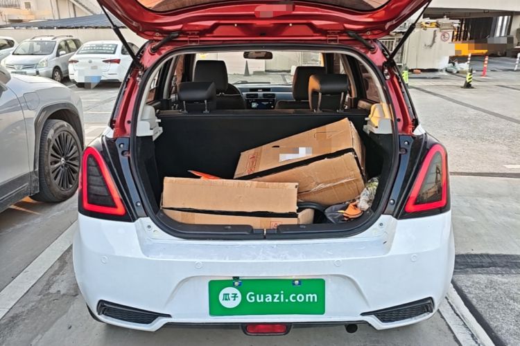 Used Suzuki Swift 2014 1.5L Automatic Fashion Edition Trunk