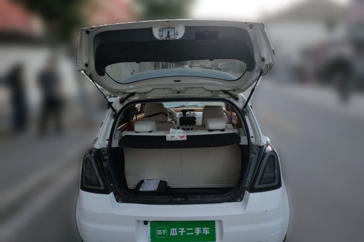 Used Suzuki Swift 2014 1.5L Automatic Fashion Edition Trunk