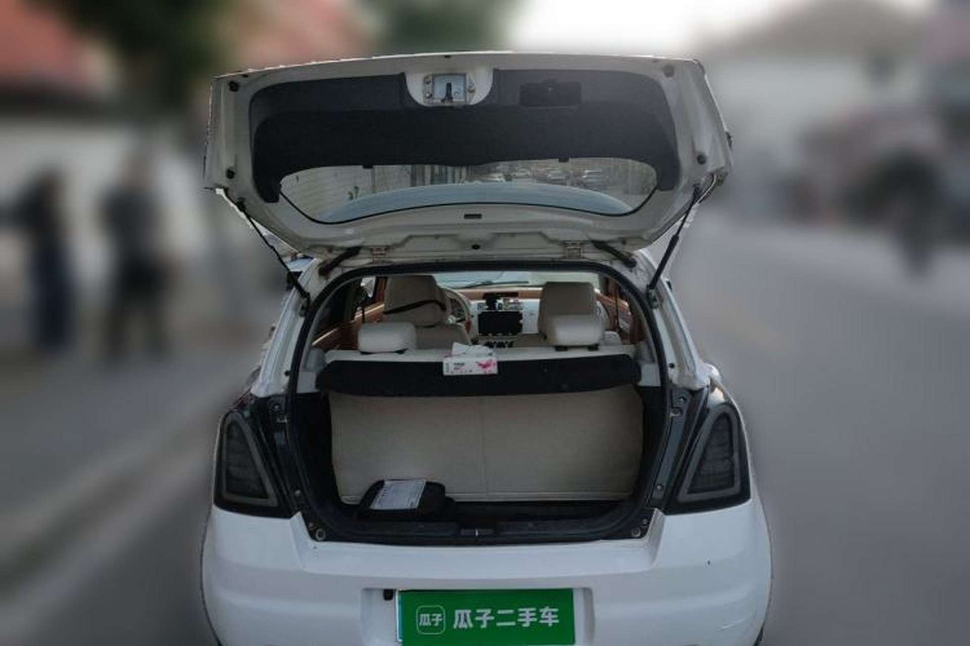 Used Suzuki Swift 2014 1.5L Automatic Fashion Edition Trunk