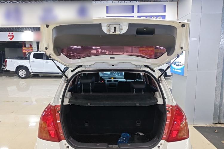Used Suzuki Swift 2014 1.3L Manual Standard Edition Trunk