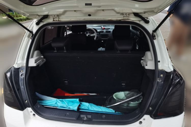 Used Suzuki Swift 2014 1.3L Manual Standard Edition Trunk