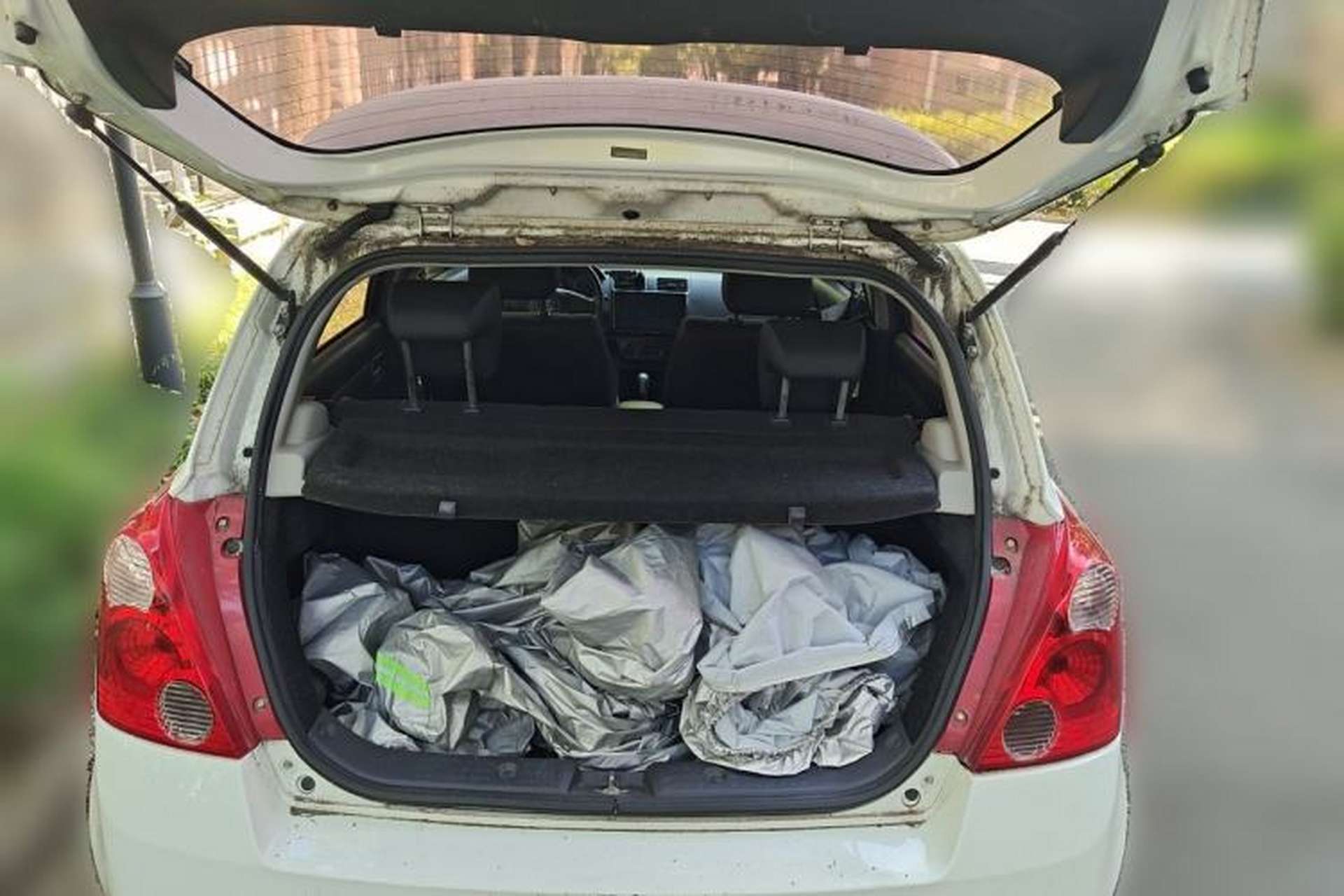 Used Suzuki Swift 2014 1.5L Automatic Fashion Edition Trunk
